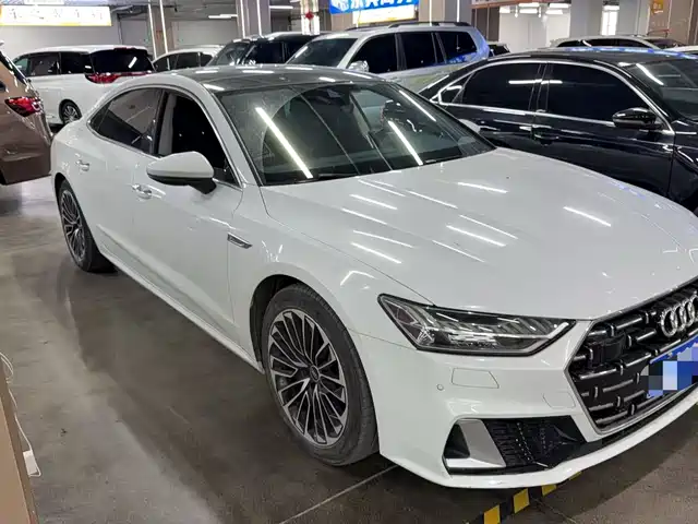 Audi A7L 2022 45 TFSI S-line Dream Builder Edition