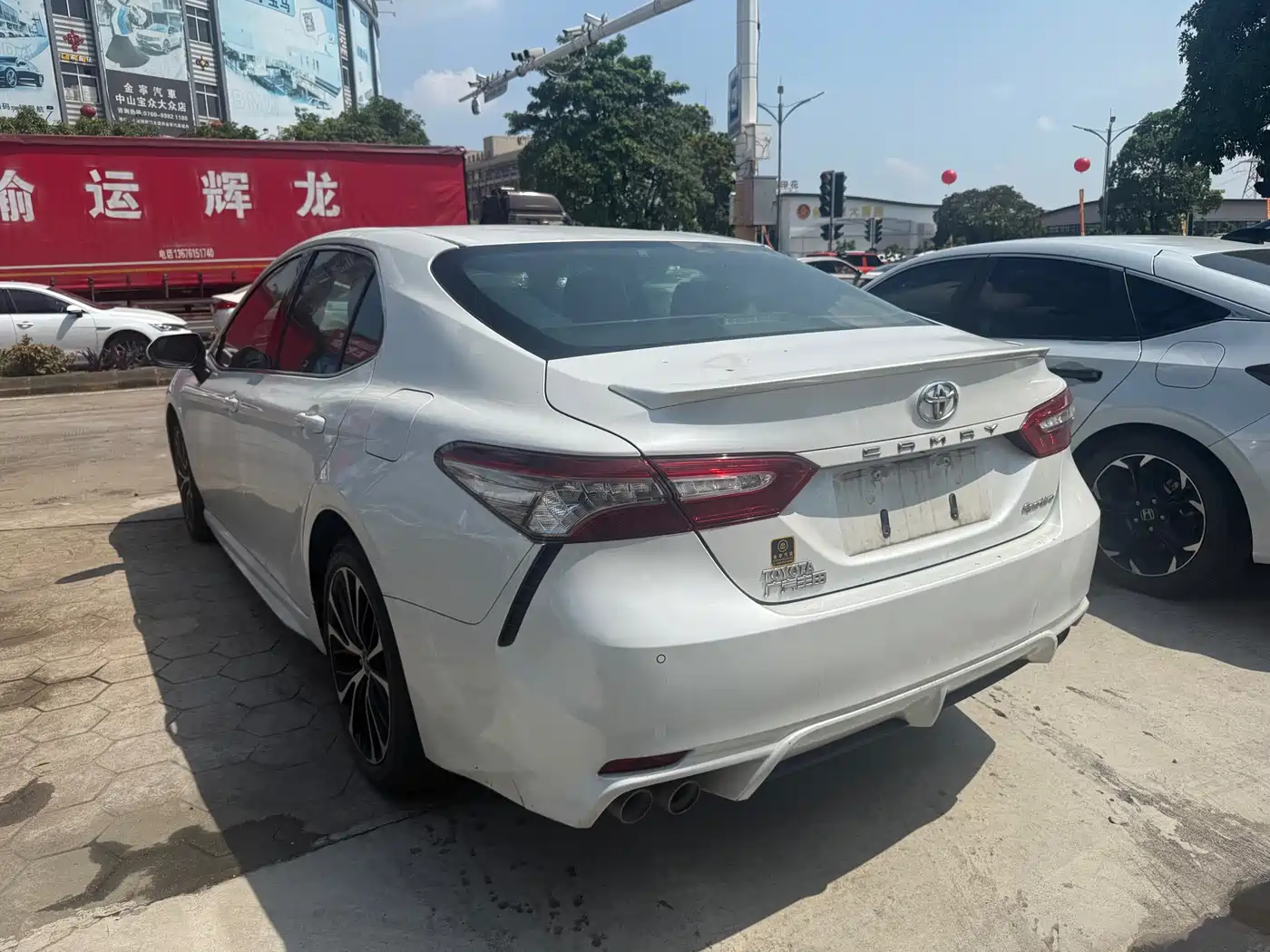 Toyota Camry 2018 2.5S Trend Edition фото 4