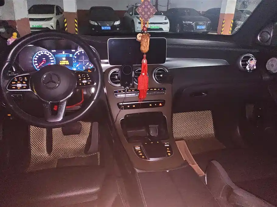 Mercedes-Benz GLC 2020 GLC 300 L 4MATIC Dynamic фото 12