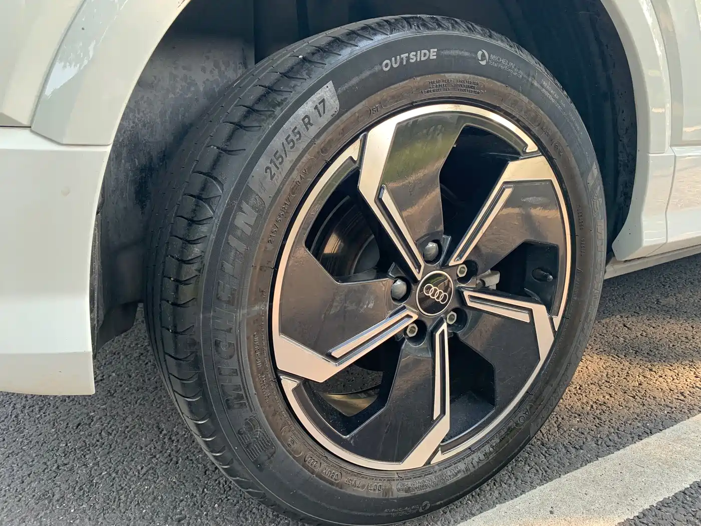 Audi Q2L e-tron 2022 Q2L e-tron Pure Electric Intelligent фото 27
