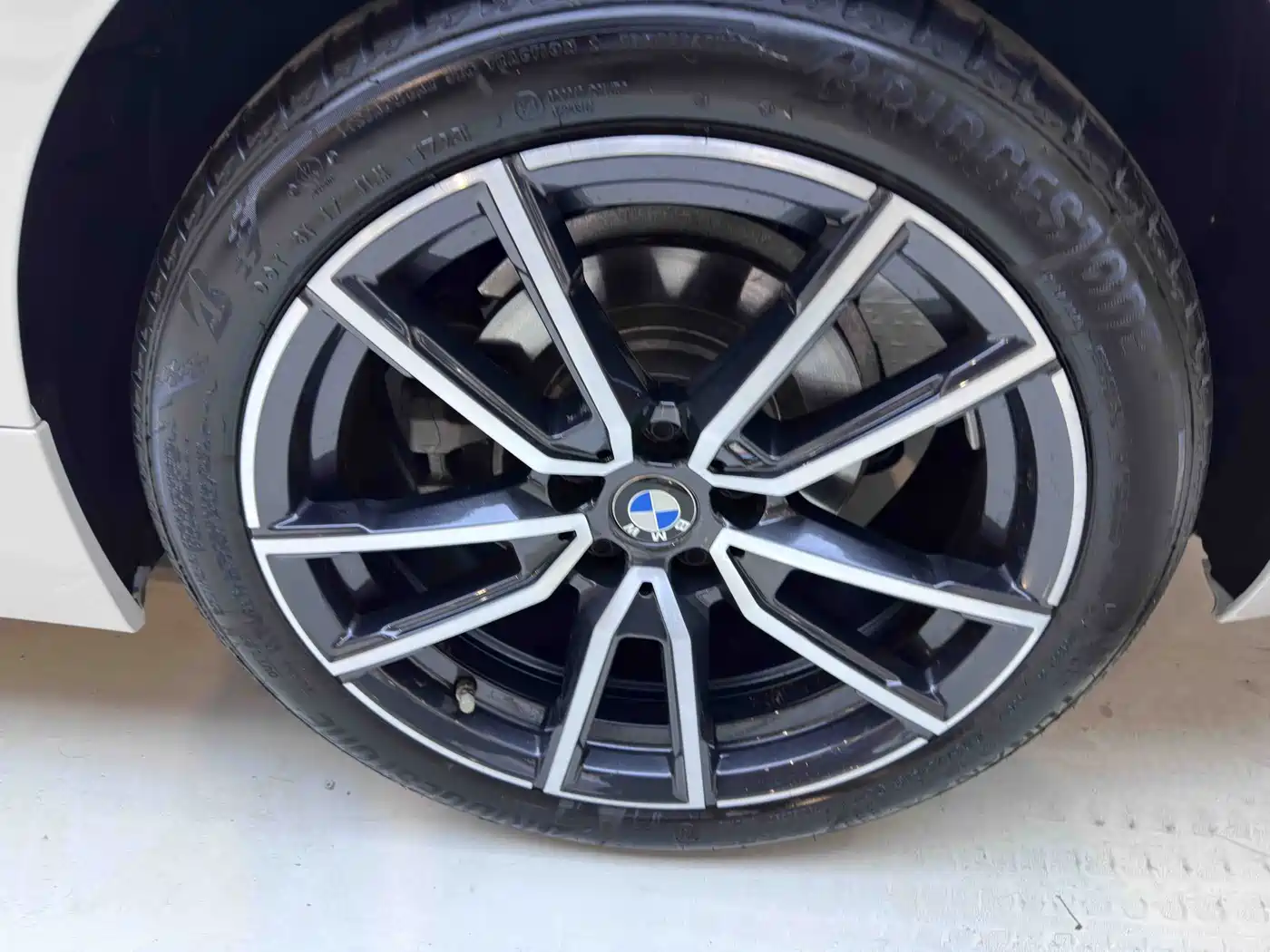 BMW 3 Series 2023 320Li M Sport Package фото 23