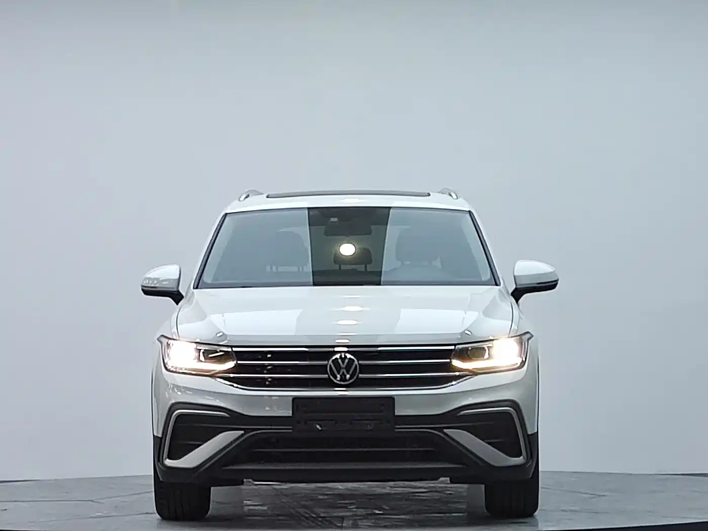Volkswagen Tiguan L 2023 280TSI 2WD Trend Limited Edition фото 3