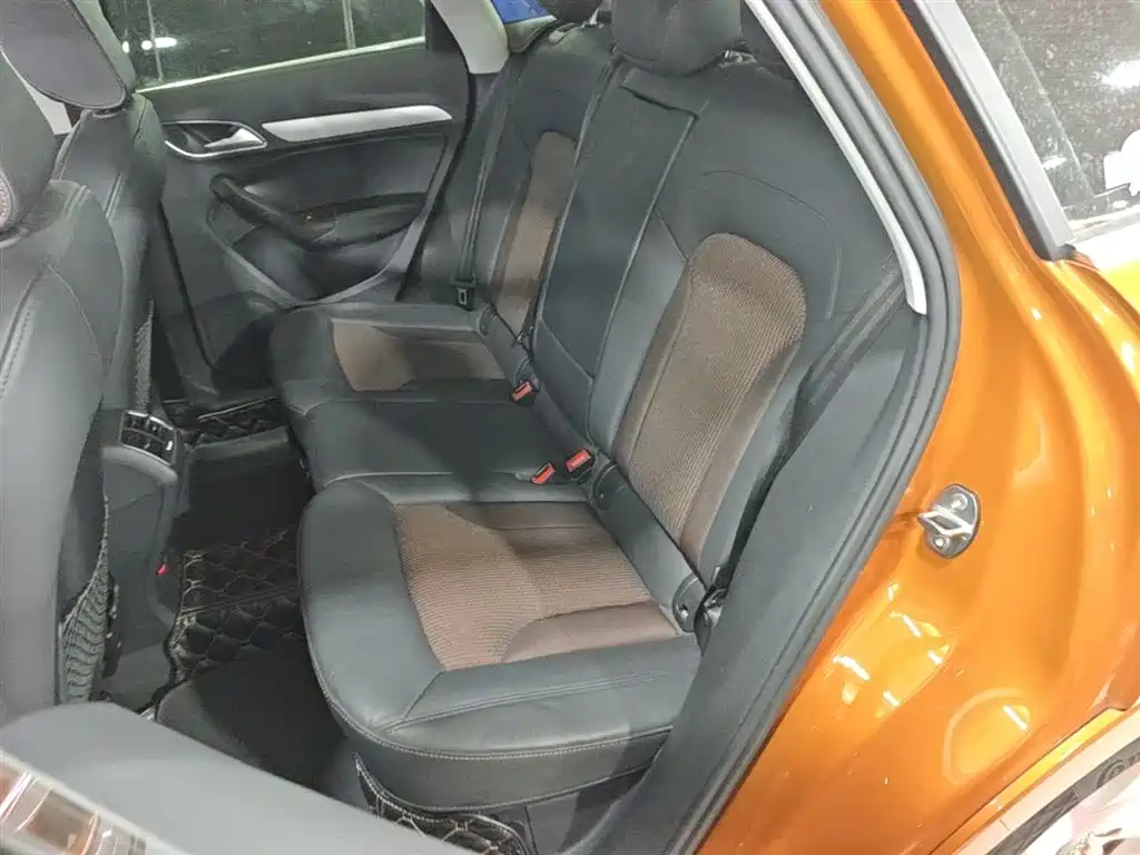 Audi Q3 2017 30 TFSI Fashion фото 17