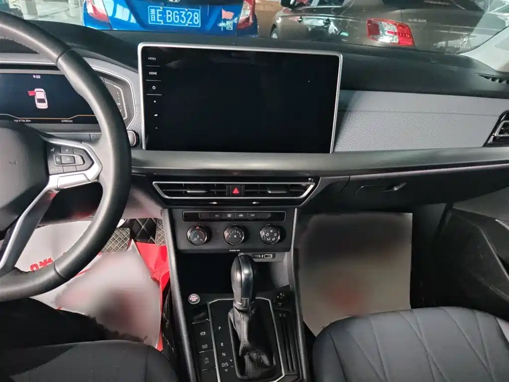 Volkswagen Lavida 2023 Facelift 1.5L Automatic 5 Million Edition фото 6