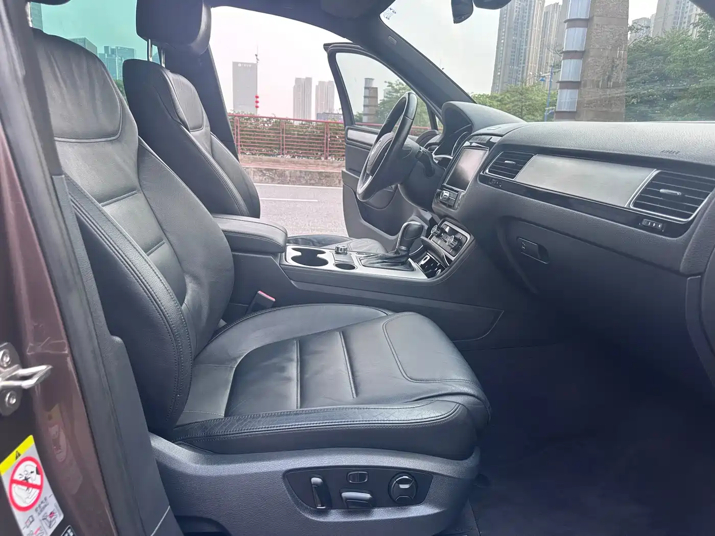 Volkswagen Touareg 2011 3.0TSI Standard фото 9