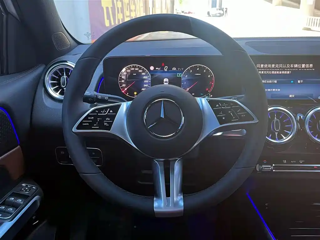 Mercedes-Benz GLB 2025 GLB 220 Dynamic фото 13