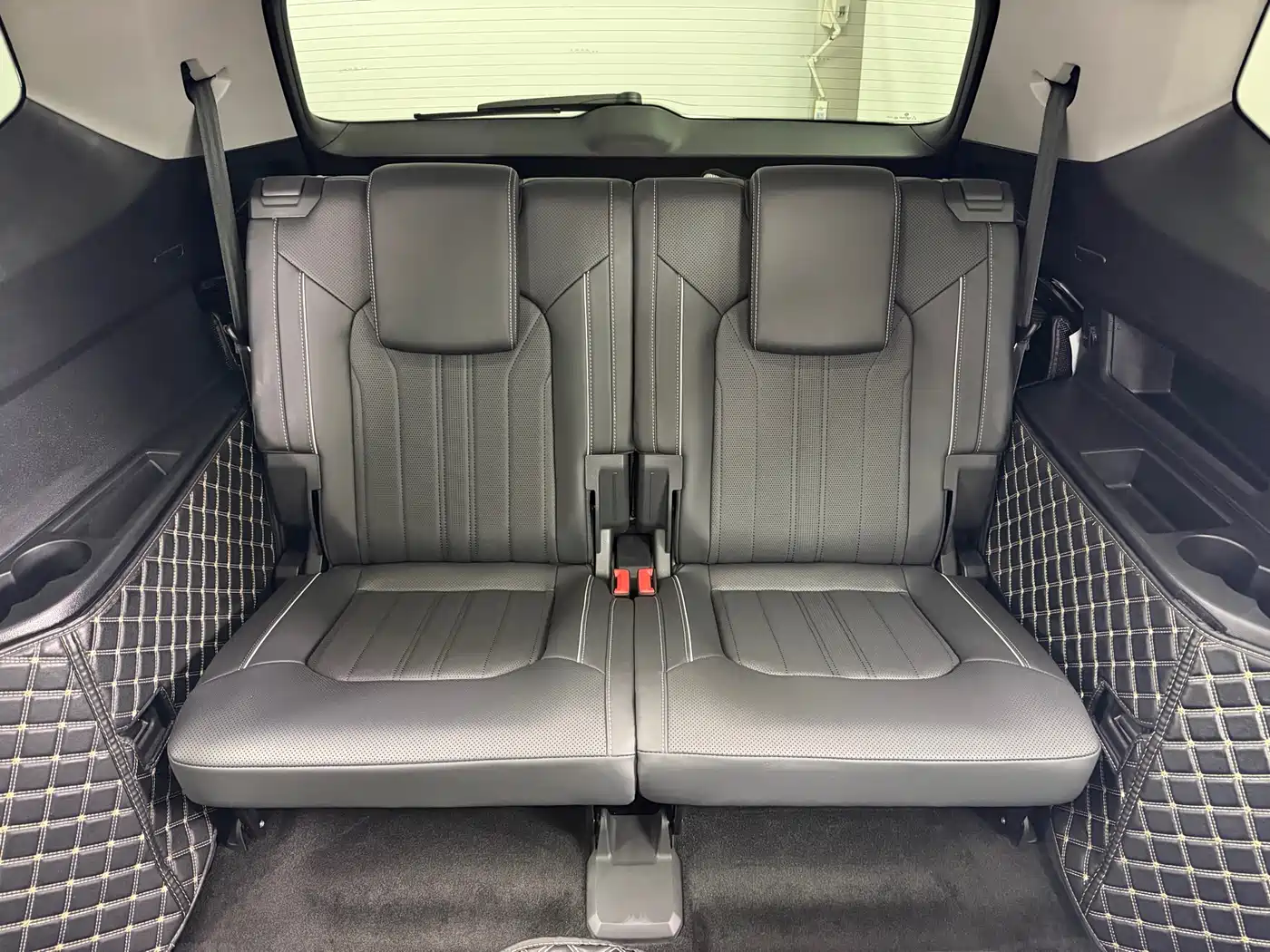 Volkswagen Teramont 2023 380TSI AWD Premium Luxury Edition фото 11