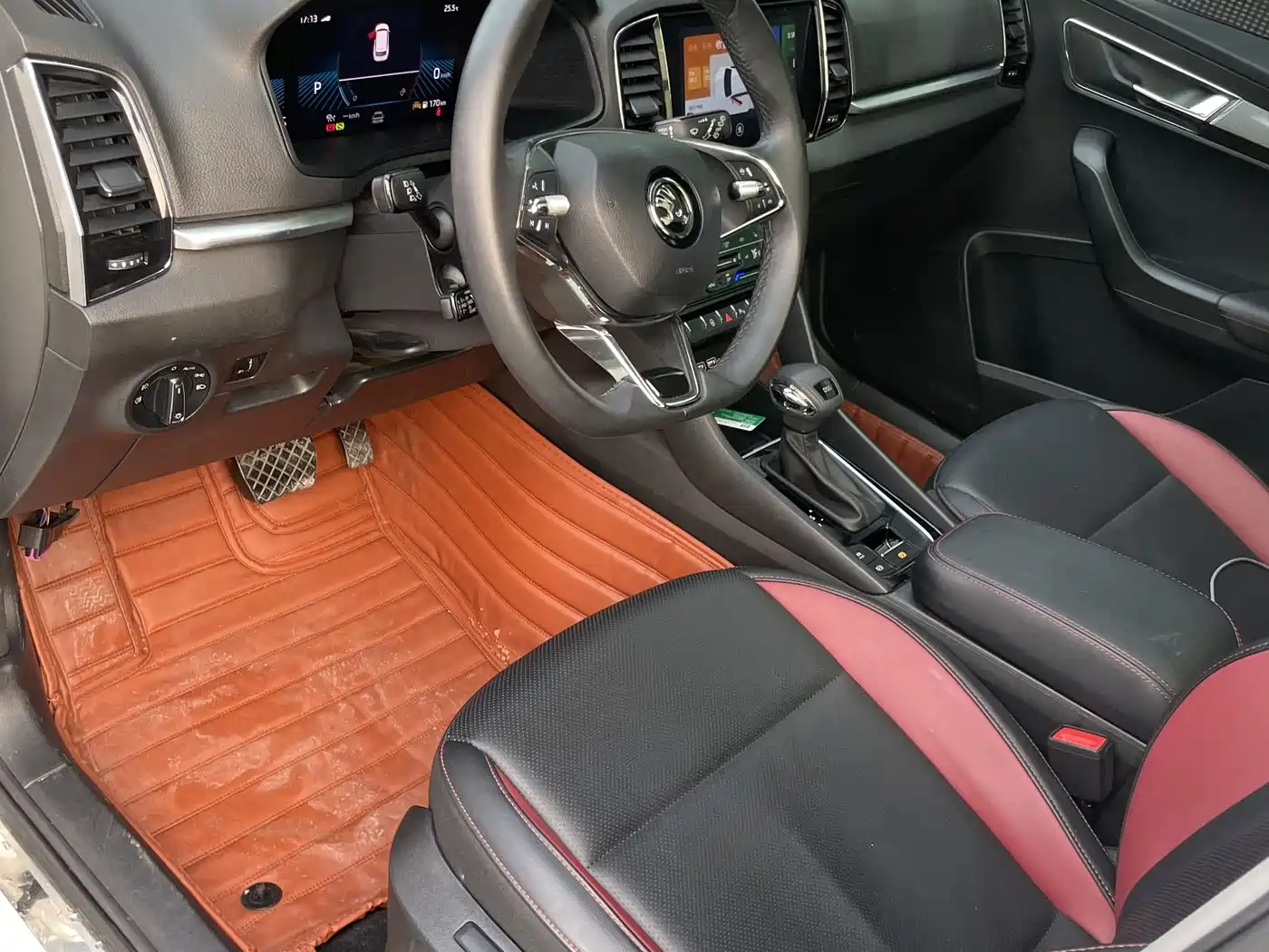 Škoda Karoq 2023 TSI280 Luxury Edition фото 20