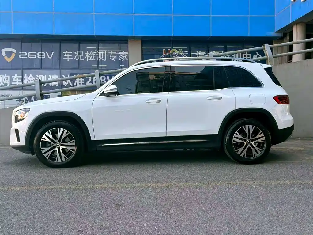 Mercedes-Benz GLB 2025 GLB 220 Dynamic фото 3