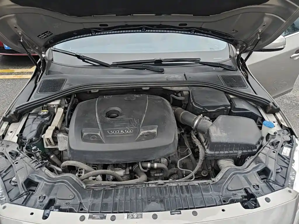 Фото 20 - Volvo S60