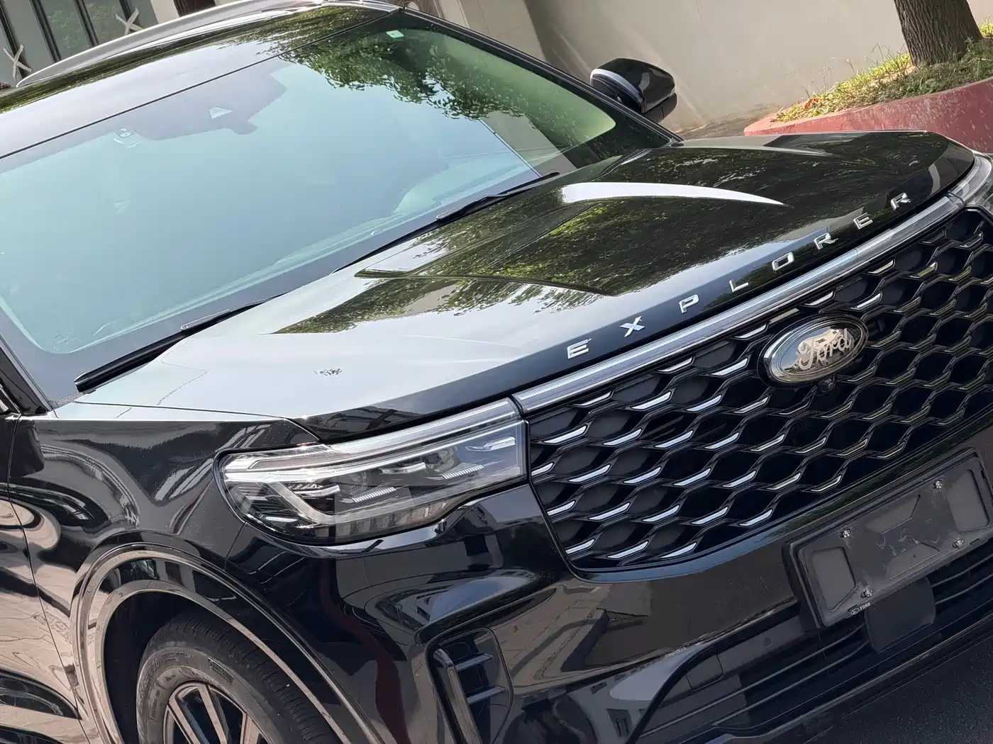 FORD EXPLORER