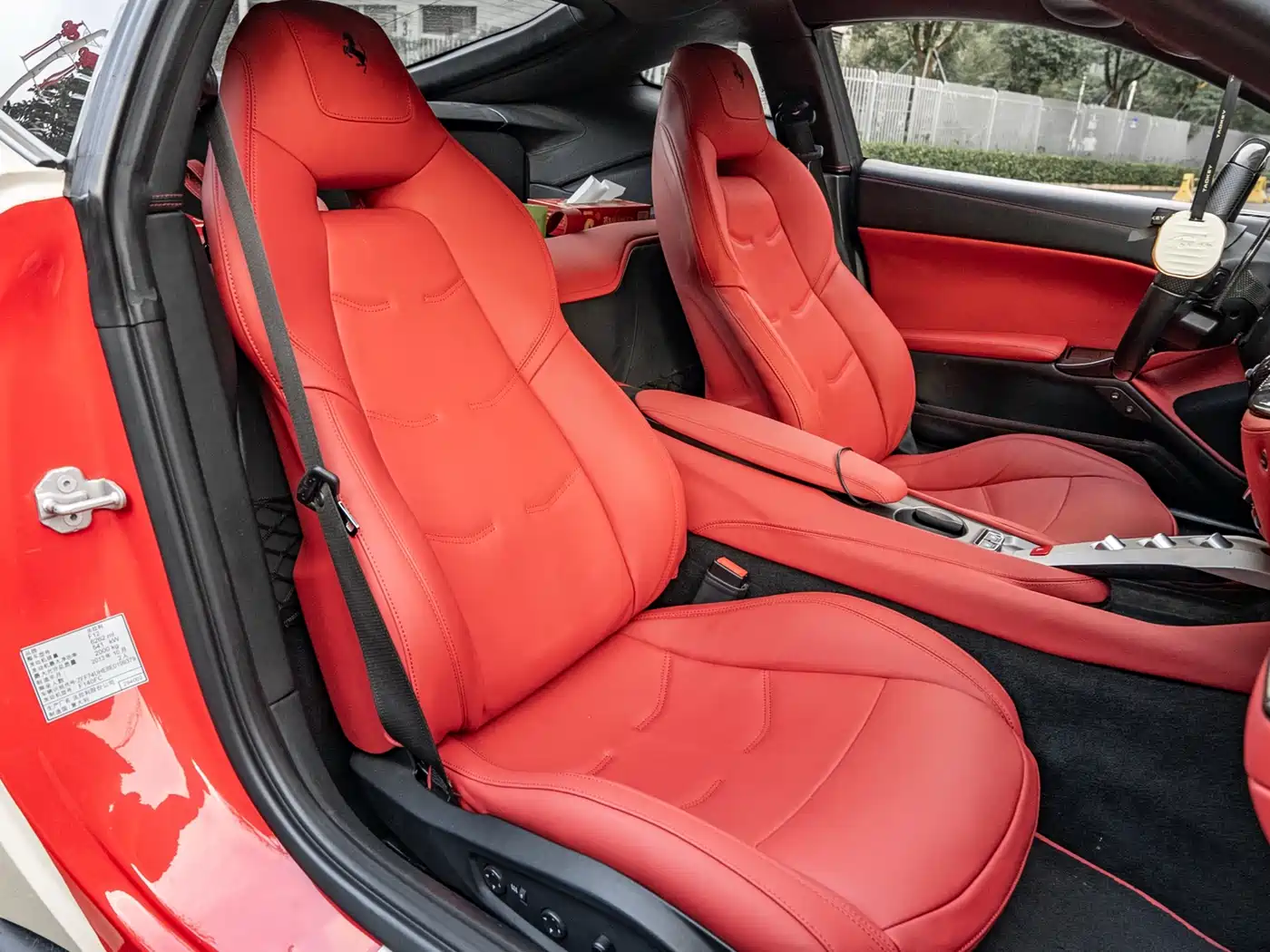 Ferrari F12berlinetta 2013 6.3L Standard фото 11