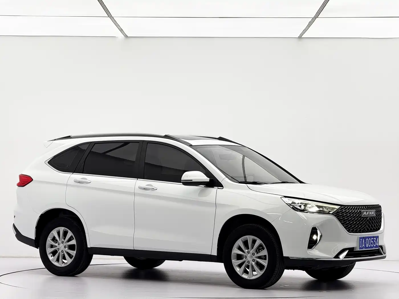 Haval M6 2023 PLUS 1.5T DCT Luxury Smart Connect фото 3