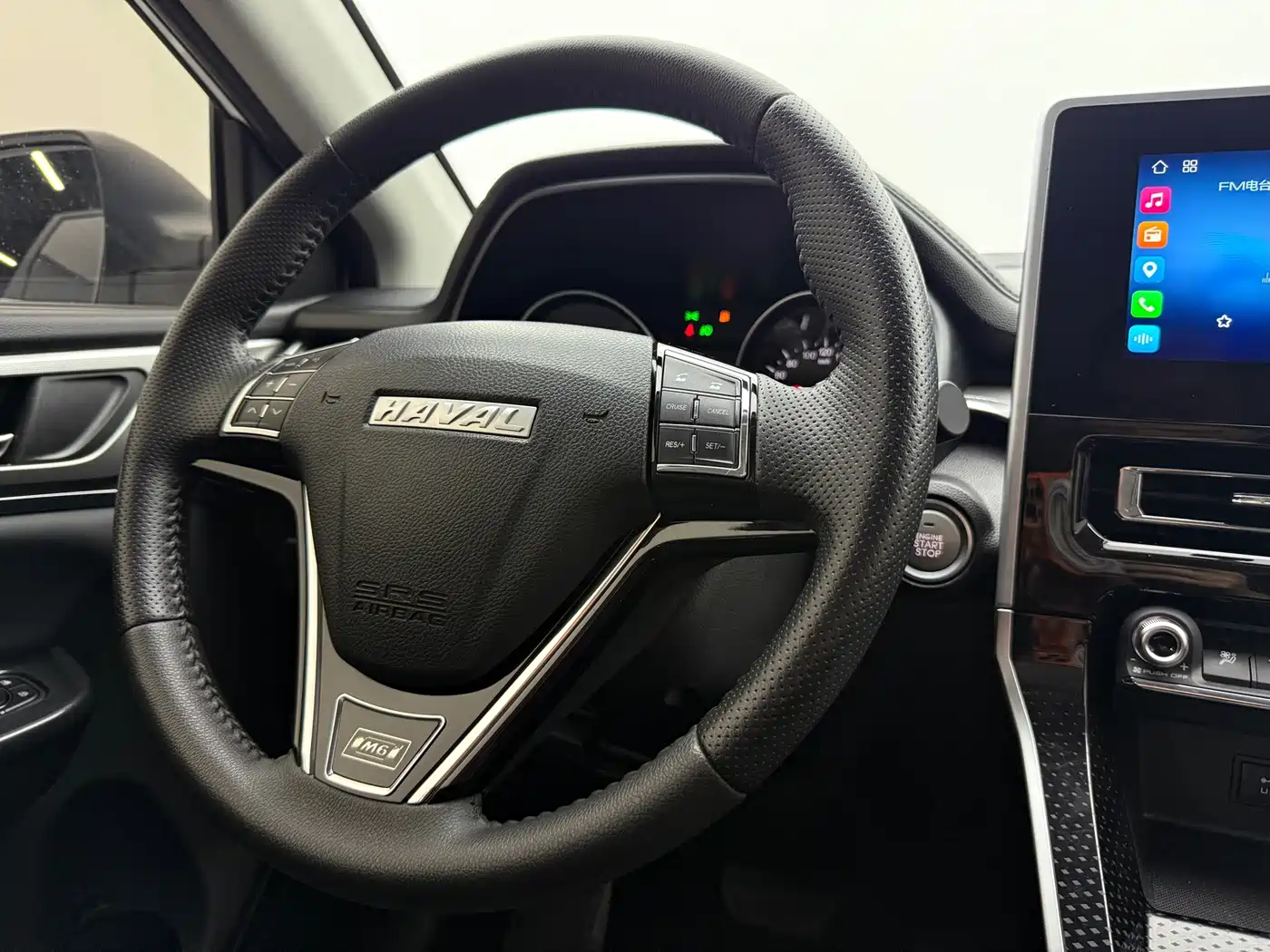 Haval M6 2023 PLUS 1.5T DCT Luxury Smart Connect фото 17