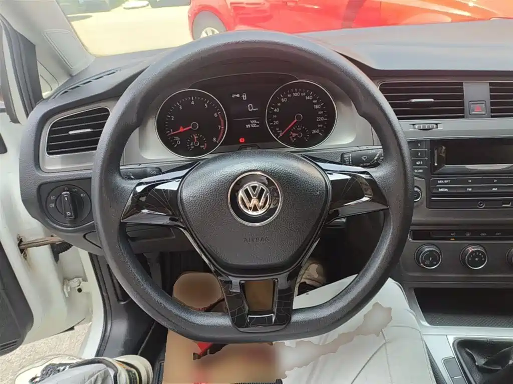Volkswagen Golf 2015 1.6L Manual Fashion фото 11