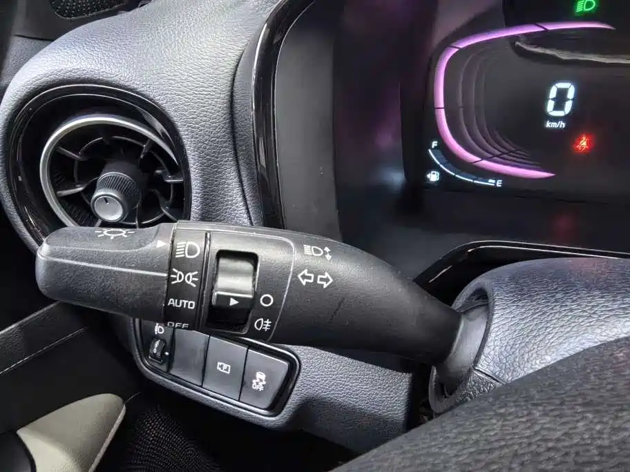 Kia K3 2023 Model 1.5L CVT Luxury Edition фото 11
