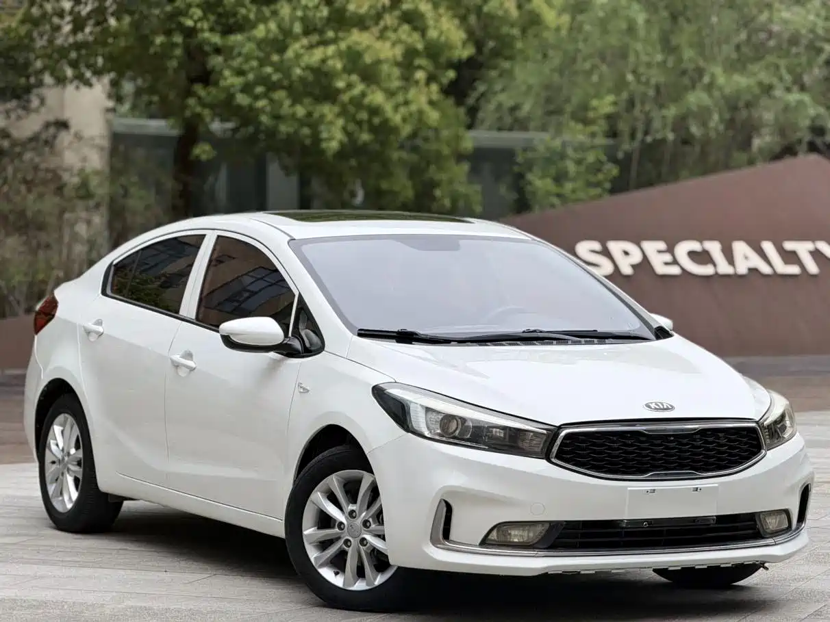 Kia K3 2016 1.6L Automatic GL фото 3