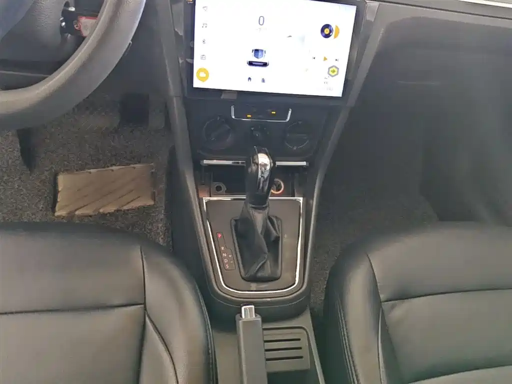 Volkswagen Bora 2016 Model 1.6L Automatic Fashion фото 14