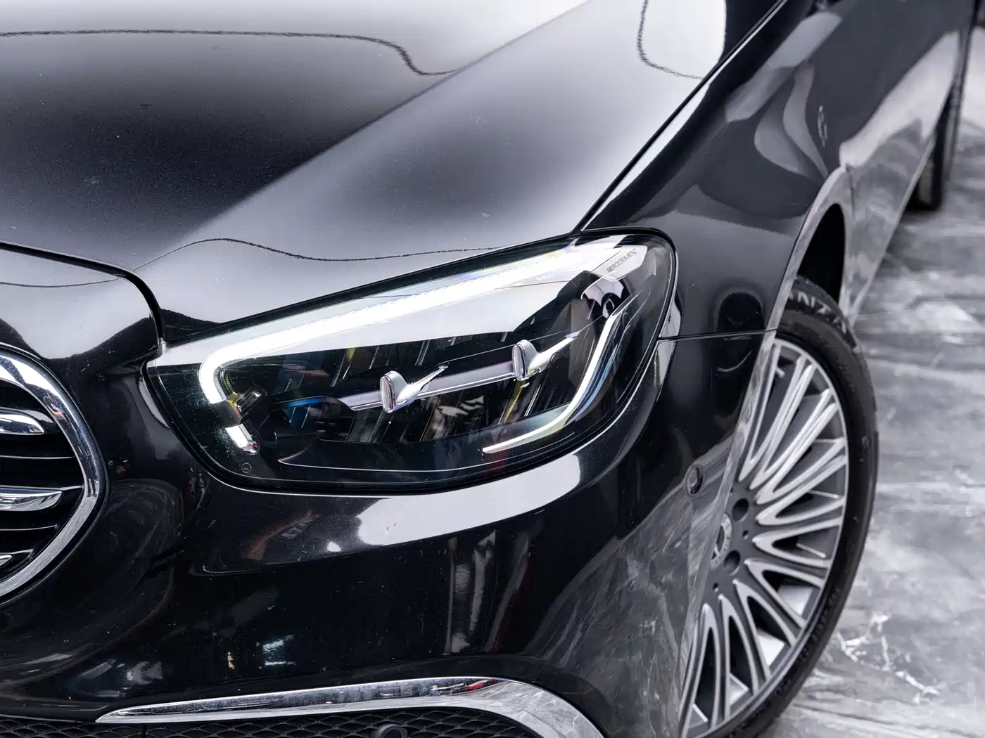 Mercedes-Benz E-Class 2023 E 300 L Luxury фото 2