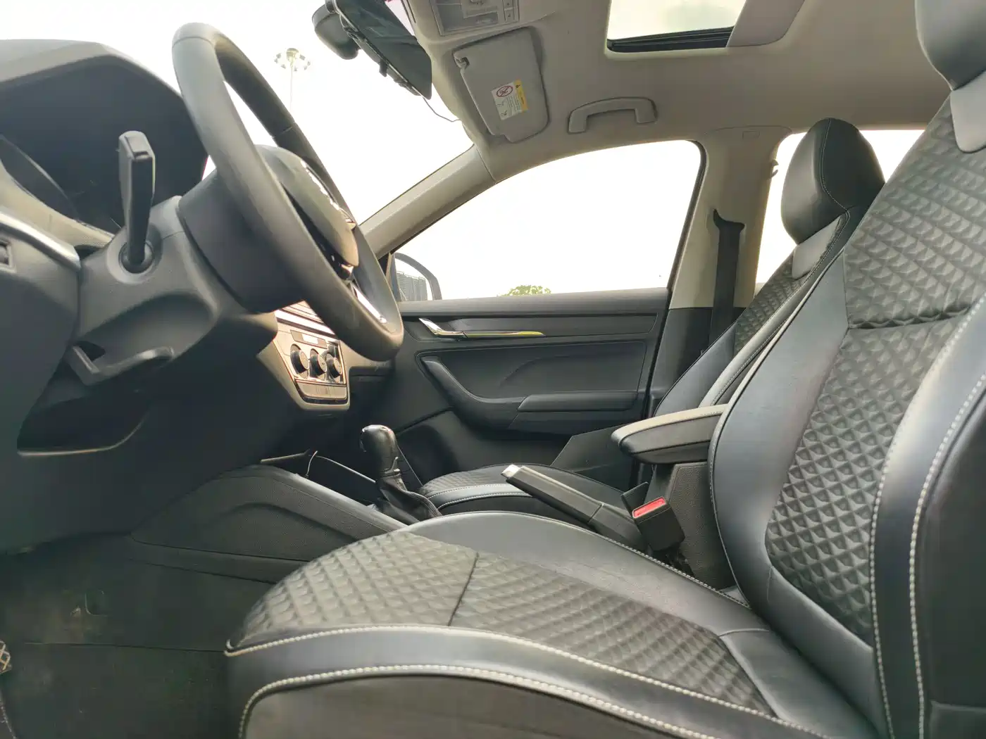 Škoda Kamiq 2020 Model 1.5L Automatic Comfort фото 14