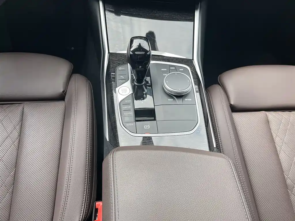 BMW 3 Series 2022 Facelift 325Li M Sport Package фото 25