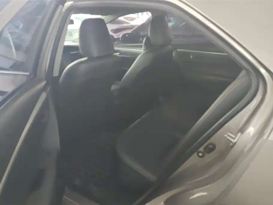 Toyota Corolla 2017 Facelift 1.2T S-CVT GL фото 11