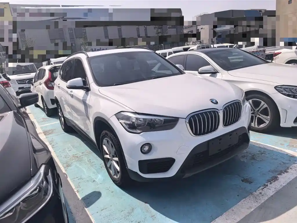 BMW X1 2019 sDrive18Li Fashion Model фото 5
