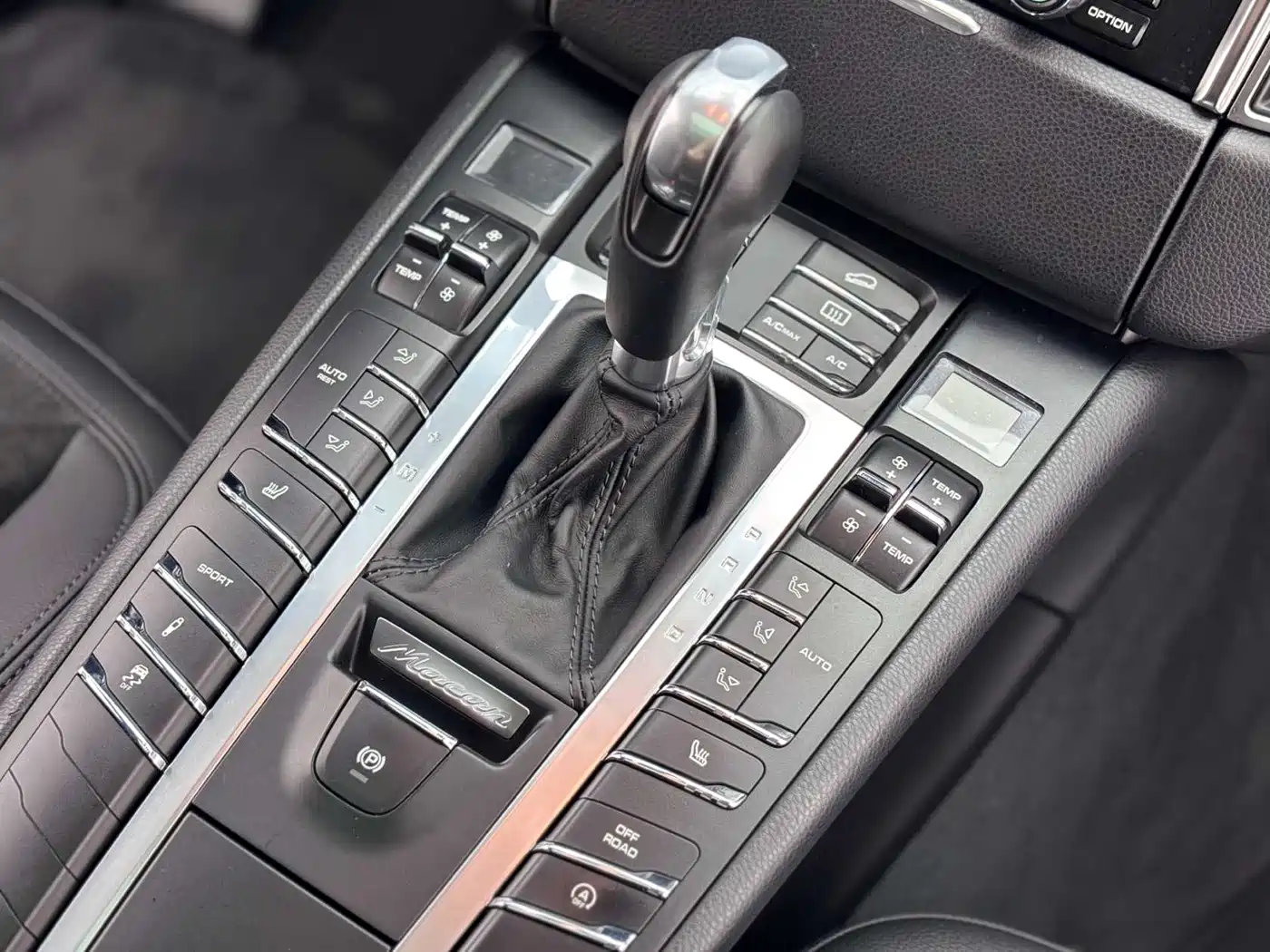 Porsche Macan 2016 Macan 2.0T фото 9