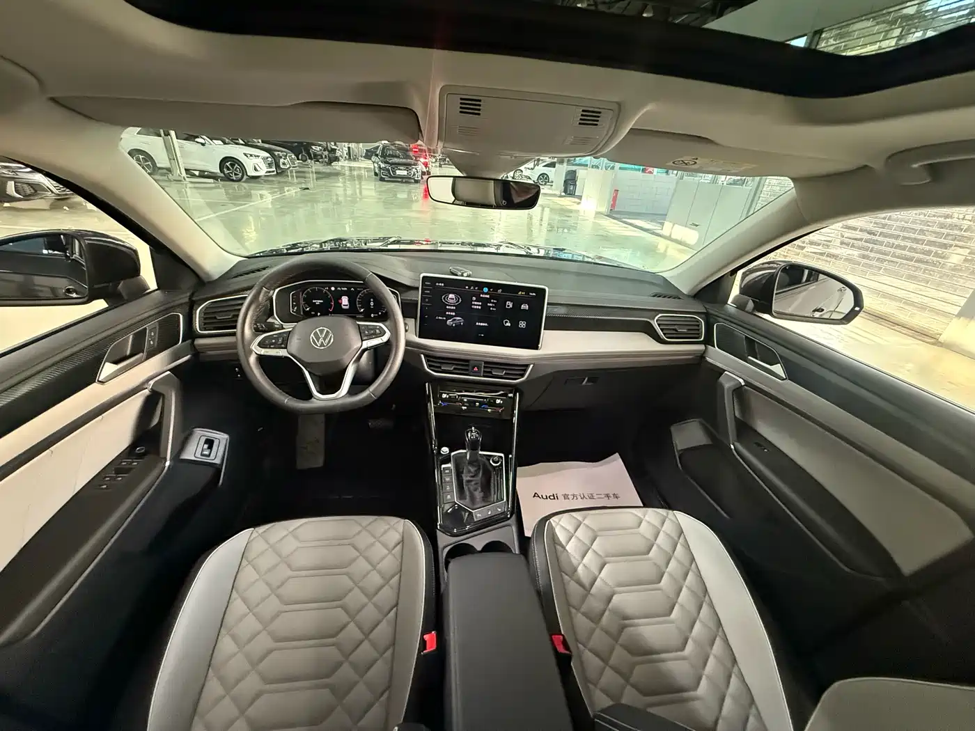 Volkswagen Tayron 2023 300TSI 2WD Luxury Plus Advanced Edition фото 8