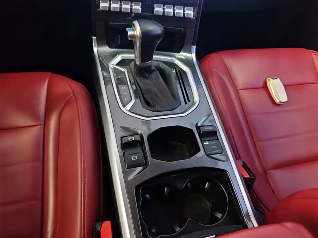 Фото 14 - Haval F5