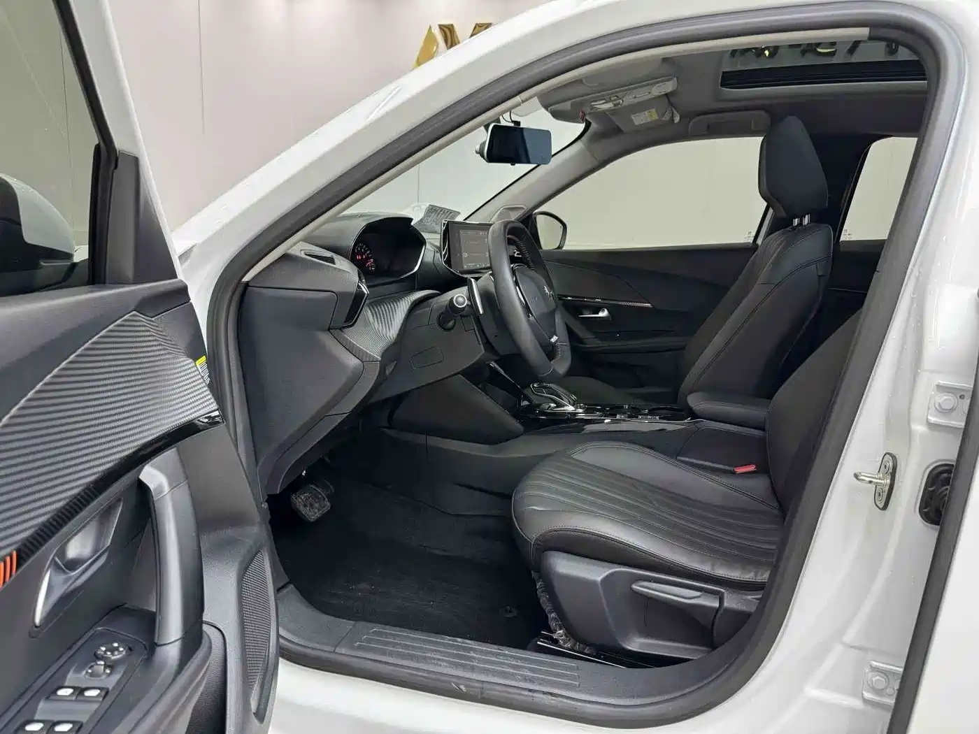 Peugeot 2008 2022 230THP THE ONE фото 18