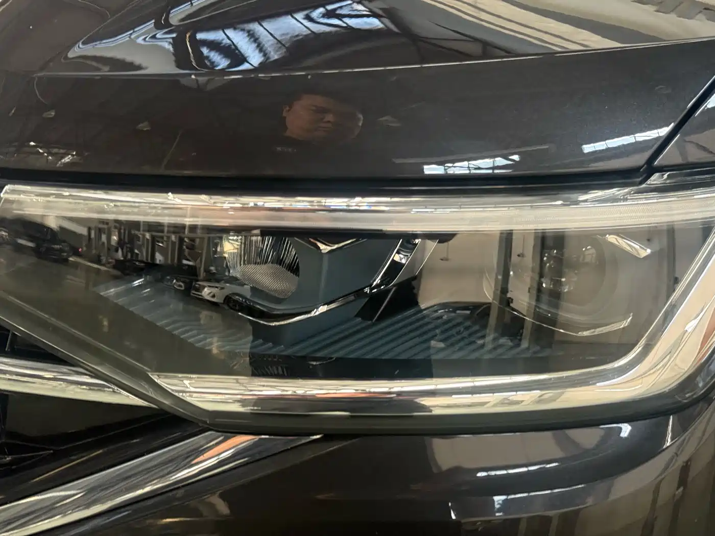 Volkswagen Tayron 2023 300TSI 2WD Luxury Plus Advanced Edition фото 10