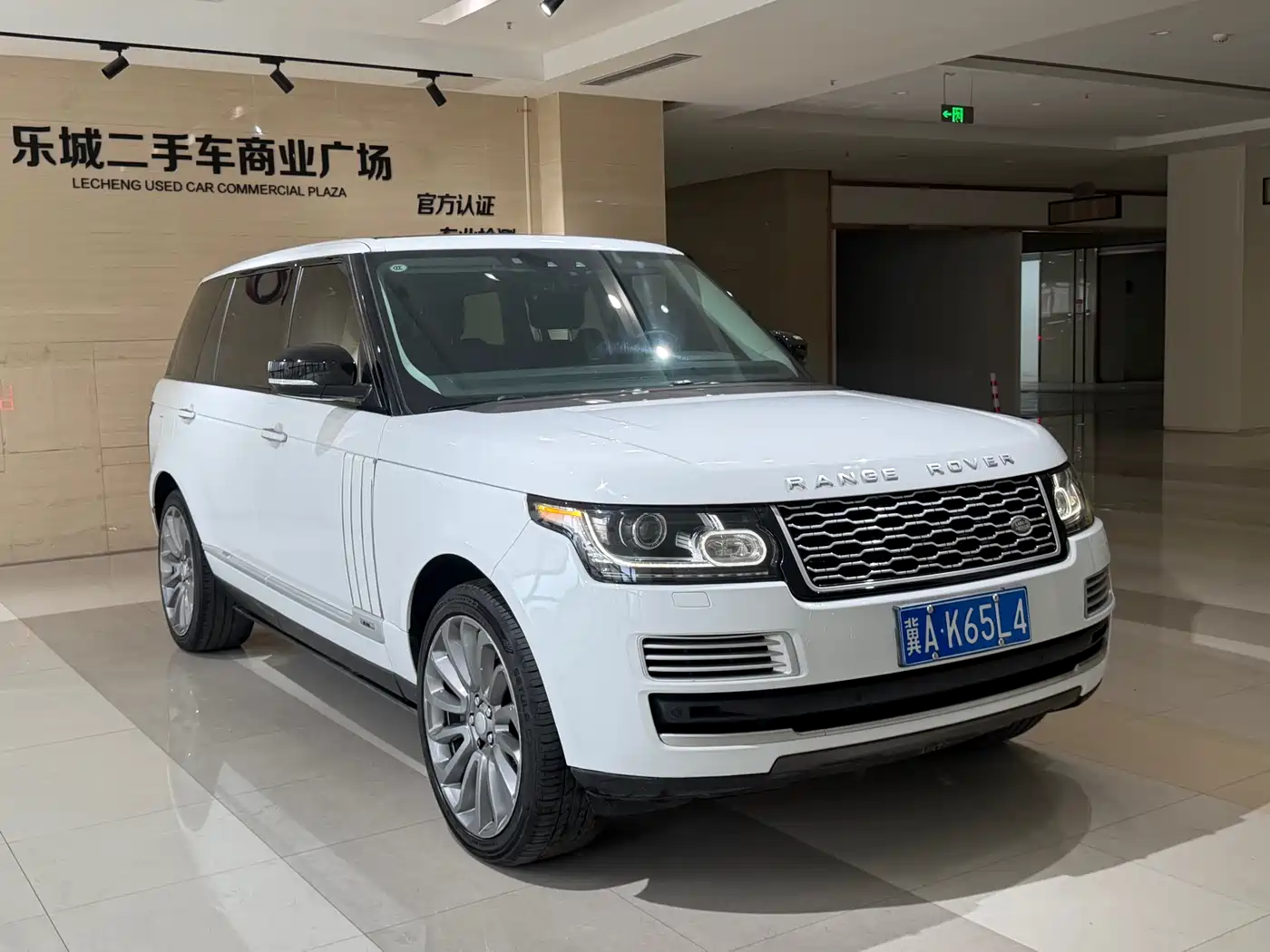 Land Rover Range Rover 2016 3.0 SC V6 Vogue LWB фото 3