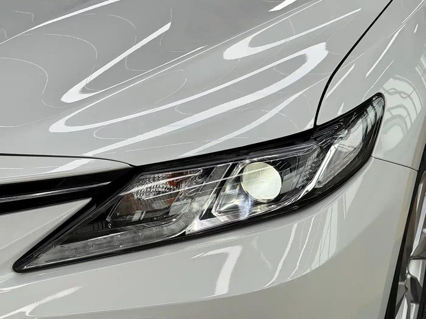 Toyota Camry 2024 2.0E Elite Edition фото 7