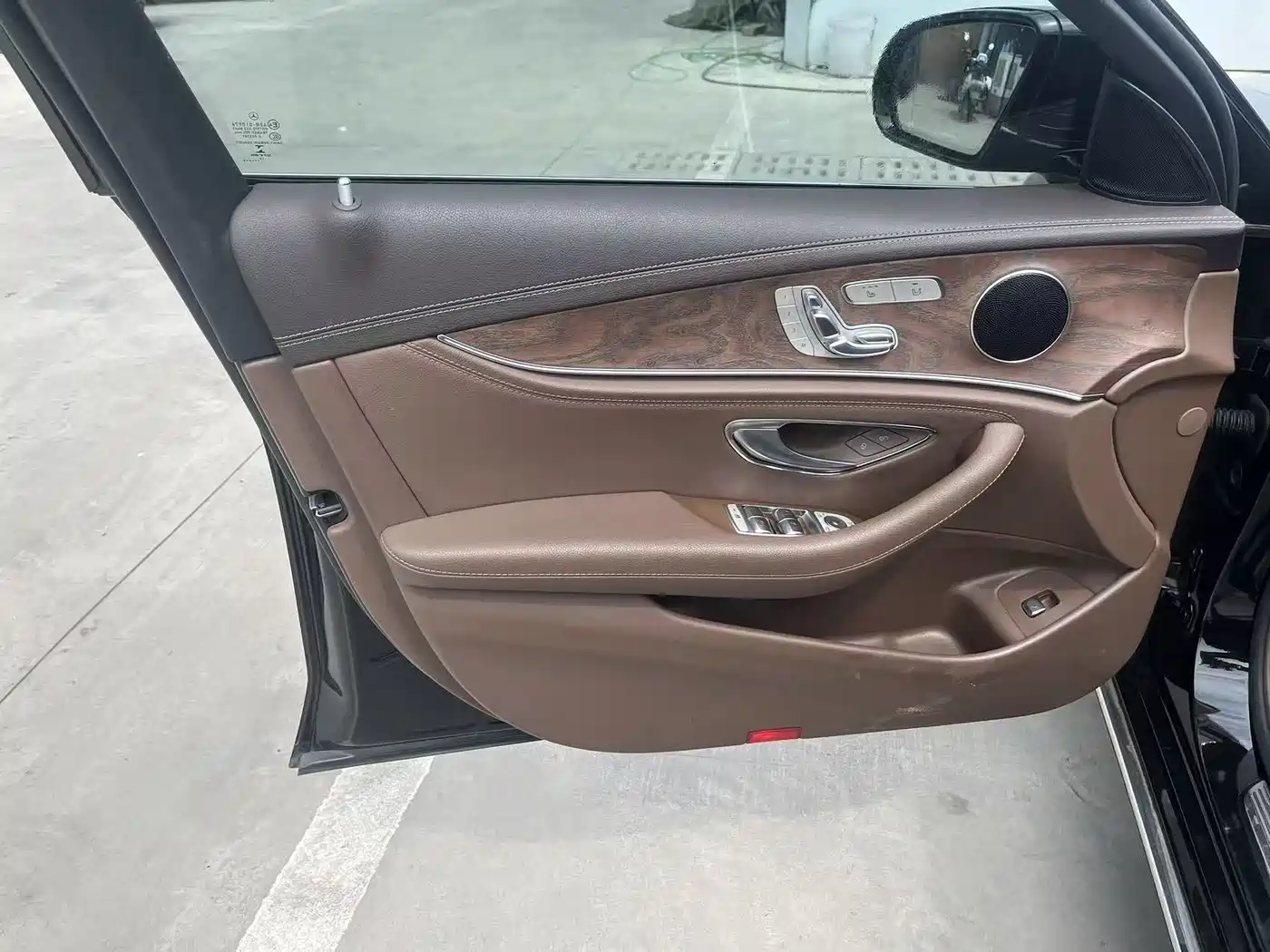 Mercedes-Benz E-Class 2016 E 300 L Fashion Type фото 9