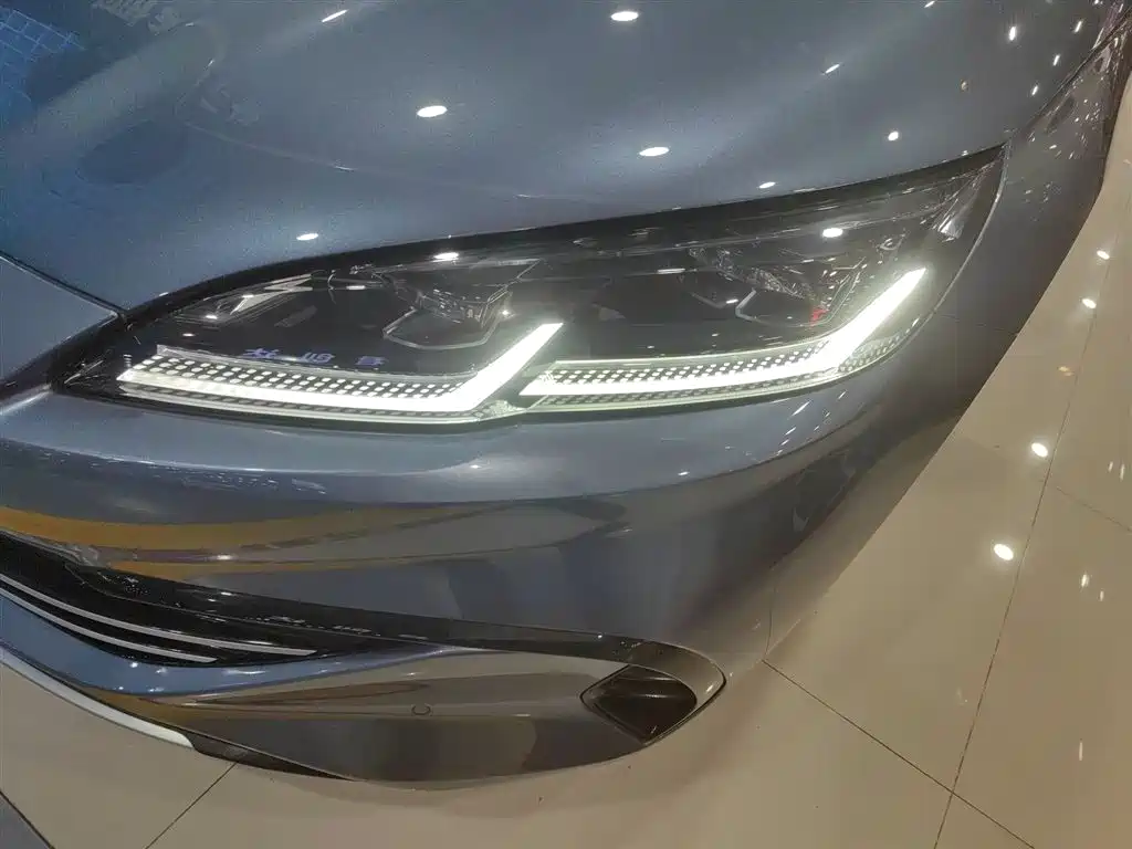 BYD Seal 06 New Energy 2024 DM-i 120KM Honor фото 16