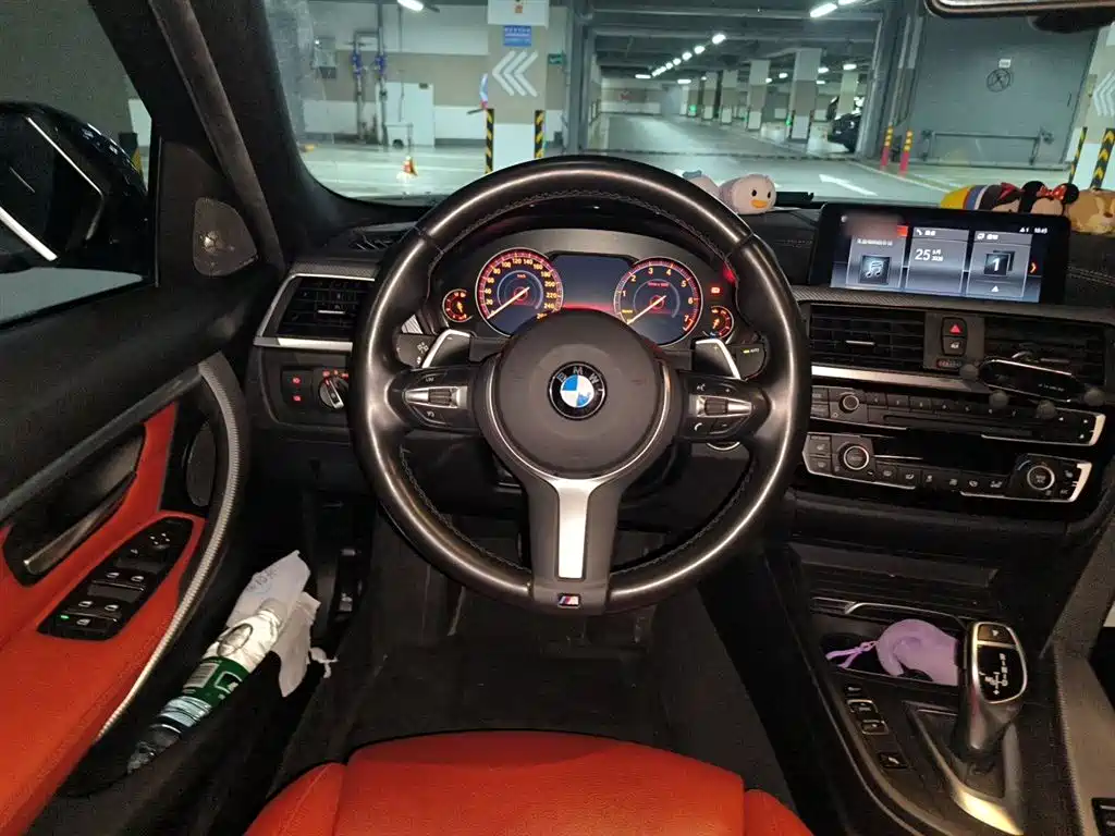 BMW 3 Series 2018 330i M Sport Black Night Edition фото 3