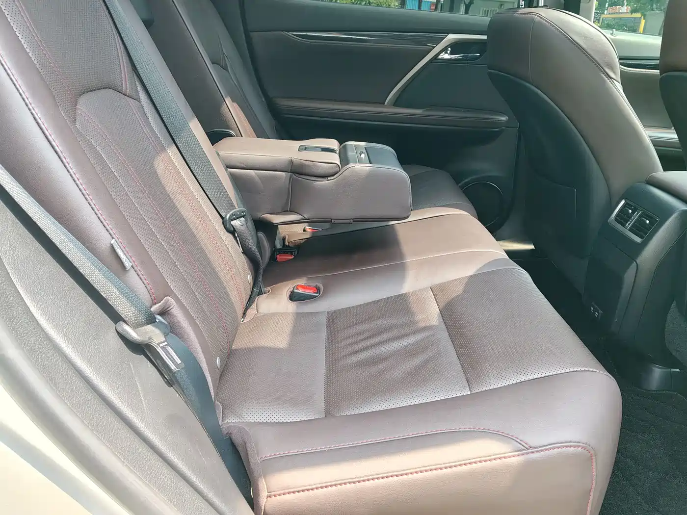 Lexus RX 2020 300 4WD Elegance Edition China VI фото 18