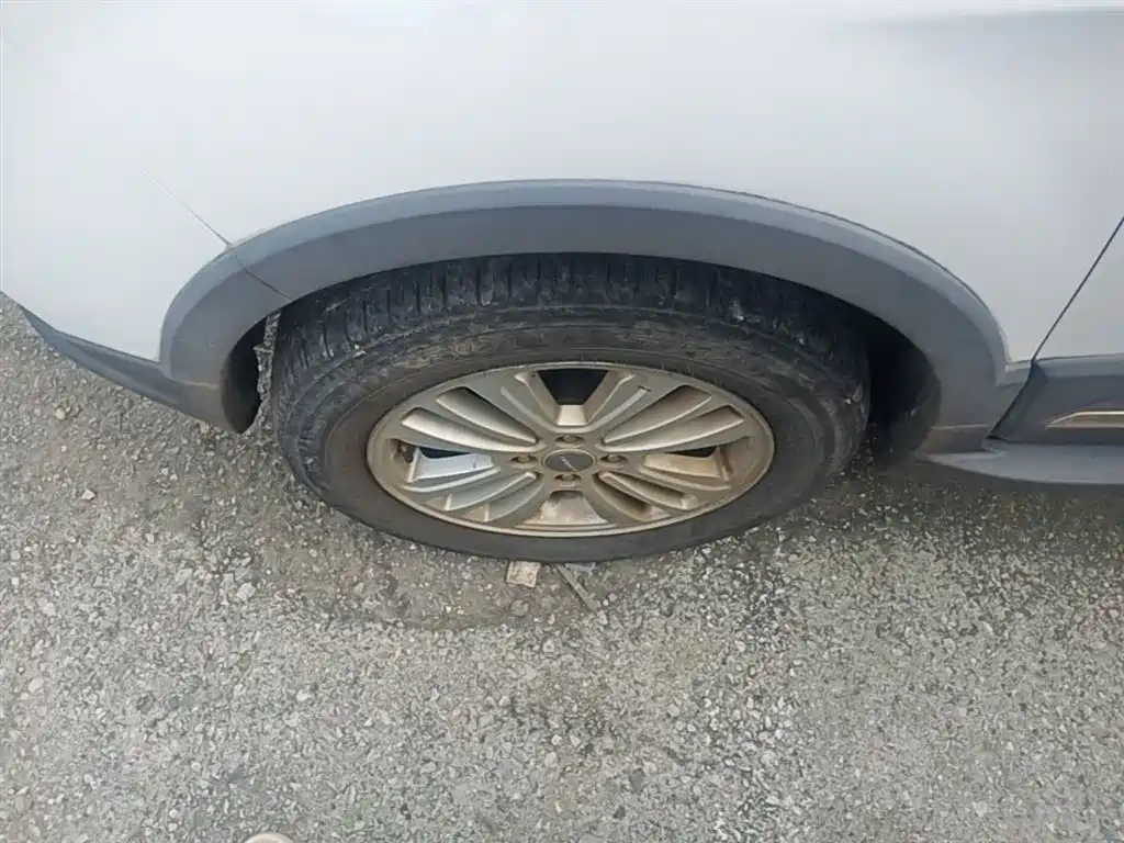 Haval H1 2015 1.5L Manual Urban фото 23