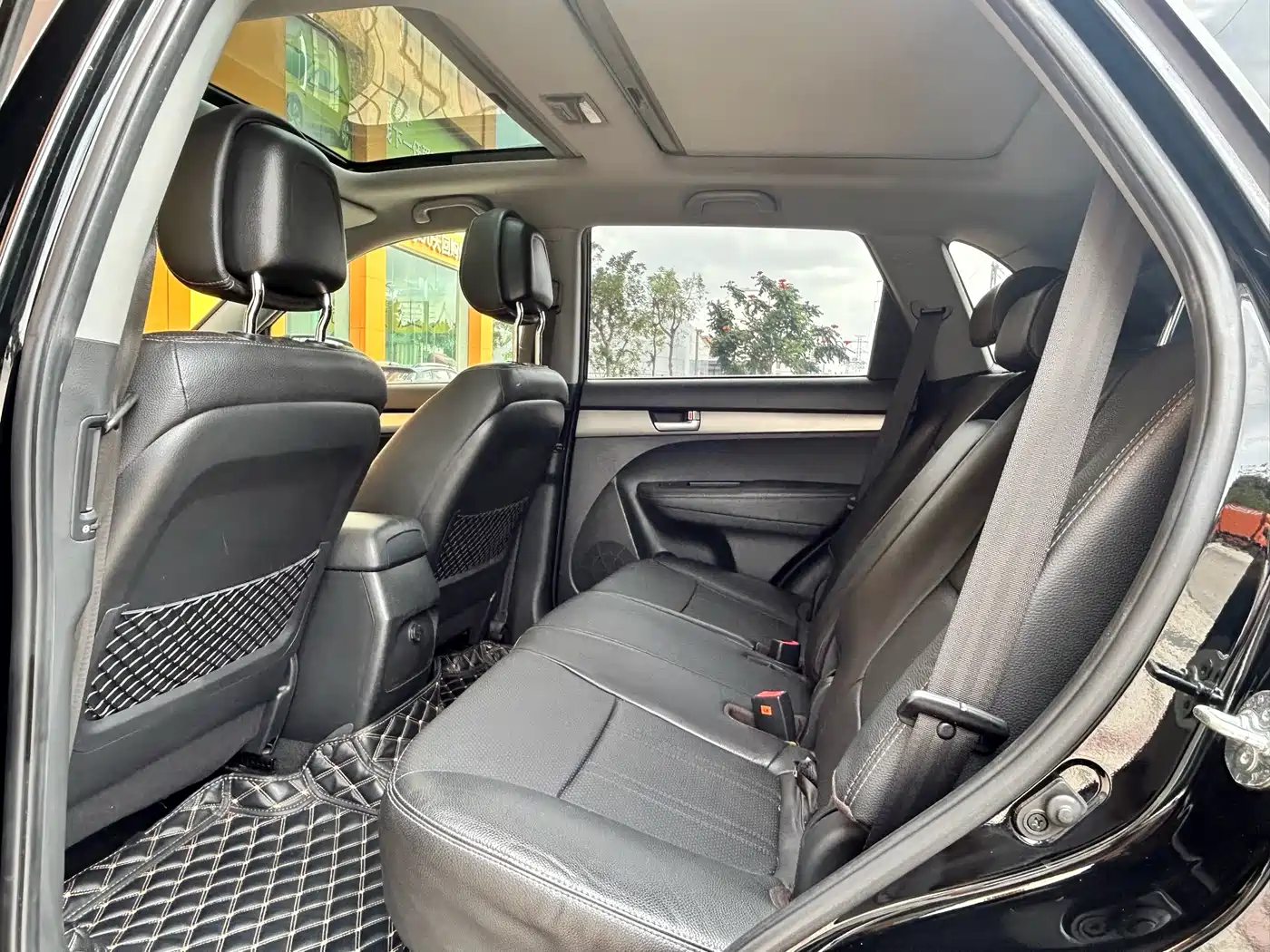 Kia Sorento 2012 2.4L Gasoline Supreme Edition фото 13