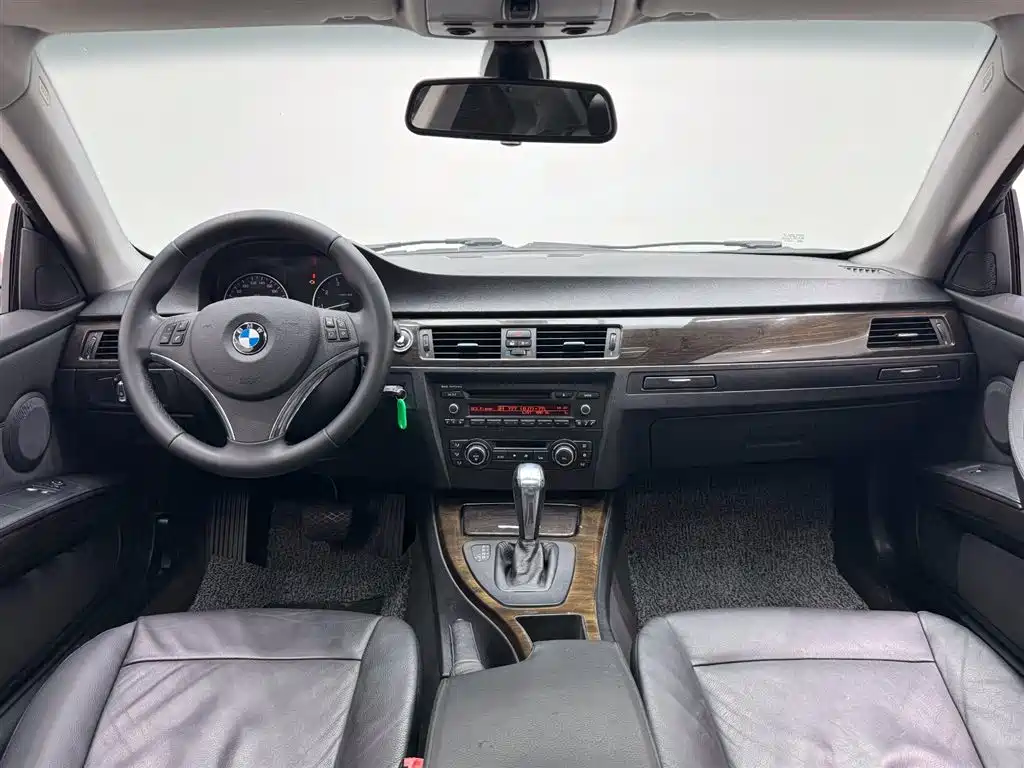 BMW 3 Series (Import) 2011 320i Coupe фото 14