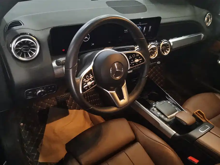 Mercedes-Benz GLB 2022 GLB 220 4MATIC фото 12
