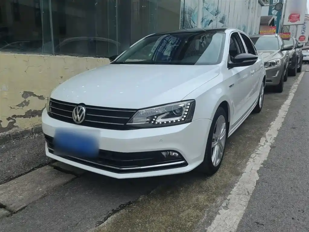 Volkswagen Sagitar 2018 280TSI DSG Luxury фото 2