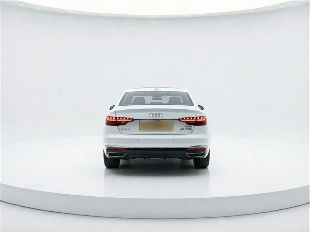 Audi A4L 2022 40 TFSI Fashion Dynamic фото 10