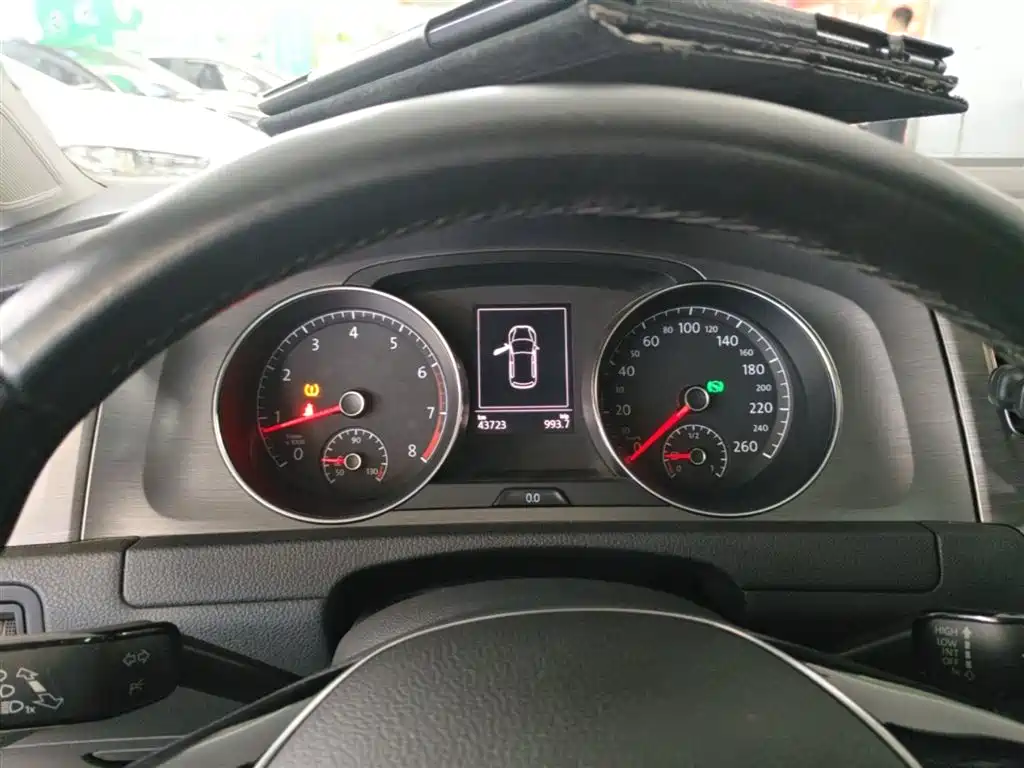 Volkswagen Golf 2016 230TSI Automatic Luxury фото 12