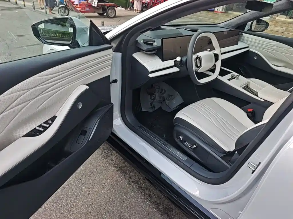 Geely Galaxy Galaxy E8 2024 2024 550km RWD MAX