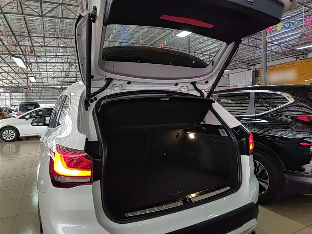 BMW X1 2022 sDrive25Li Leading фото 19