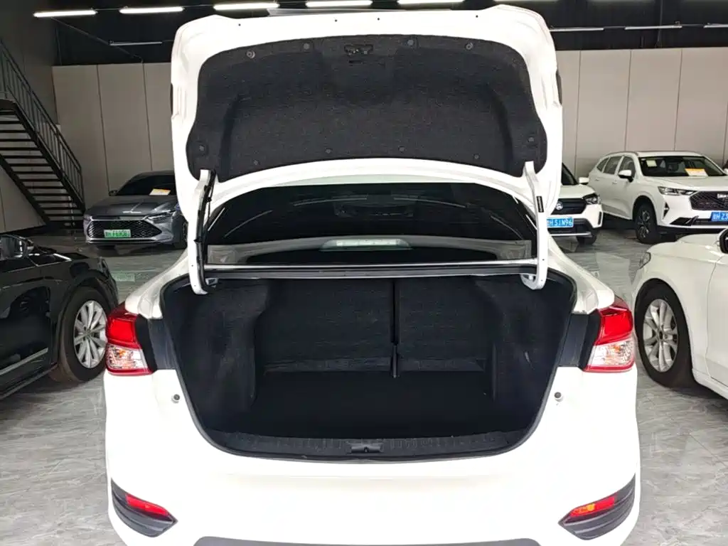 Nissan Bluebird 2019 2019 1.6L CVT Smart Connect Cool Edition China VI