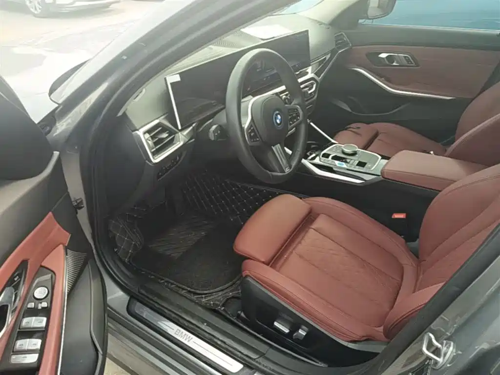 BMW i3 2022 eDrive 35 L фото 16