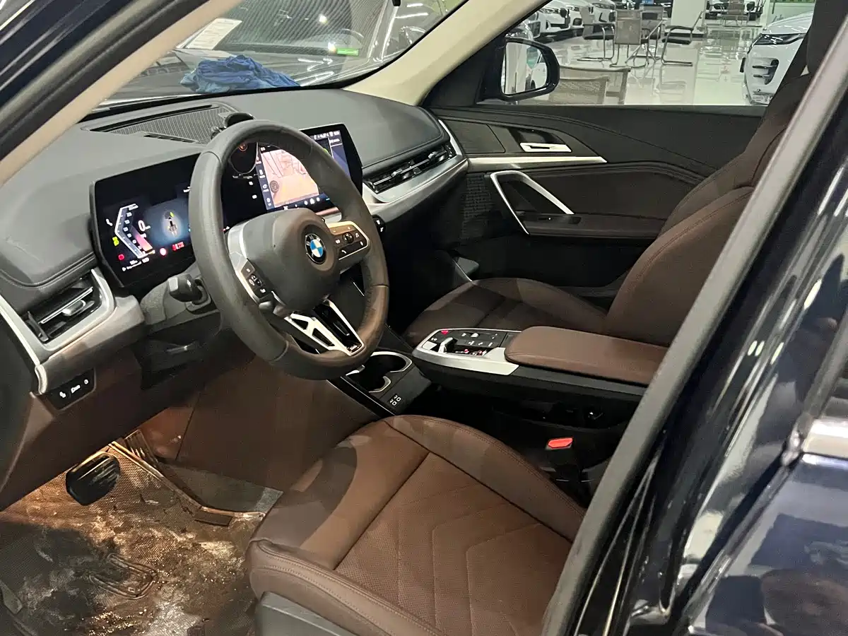 BMW X1 2024 sDrive25Li M Sport Package фото 7
